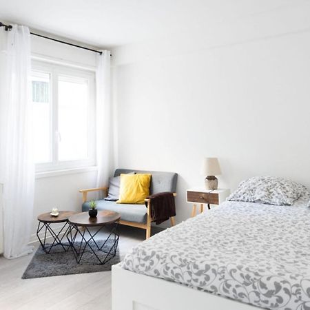 Spacious Studio In The Center Of Montmartre Paris Eksteriør bilde