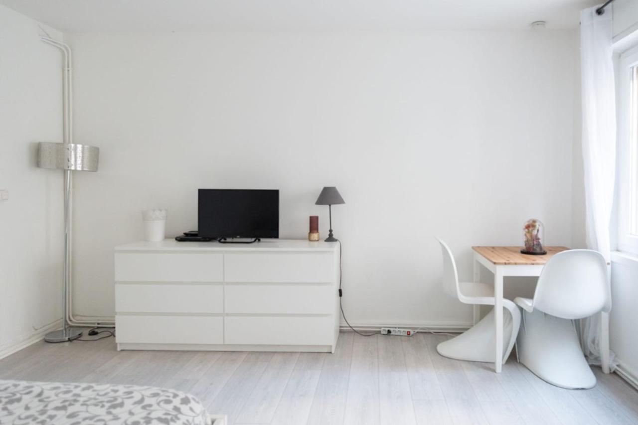 Spacious Studio In The Center Of Montmartre Paris Eksteriør bilde
